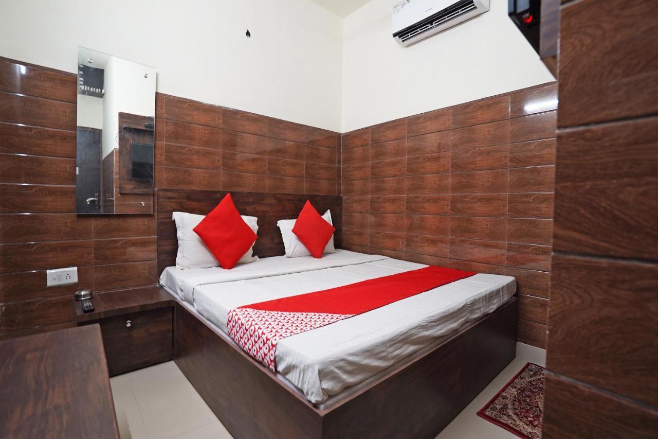 Hotel O Shri Sai Guest House Delhi  Eksteriør bilde