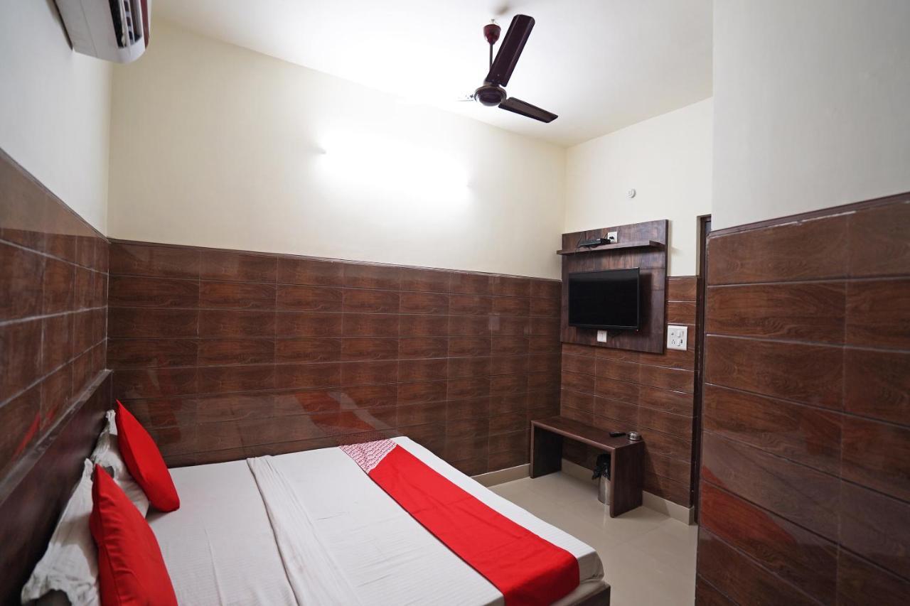 Hotel O Shri Sai Guest House Delhi  Eksteriør bilde