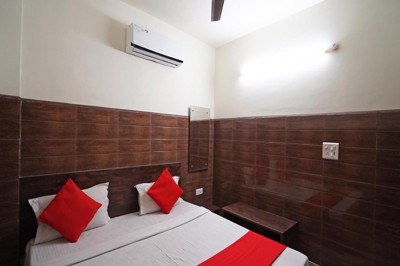 Hotel O Shri Sai Guest House Delhi  Eksteriør bilde