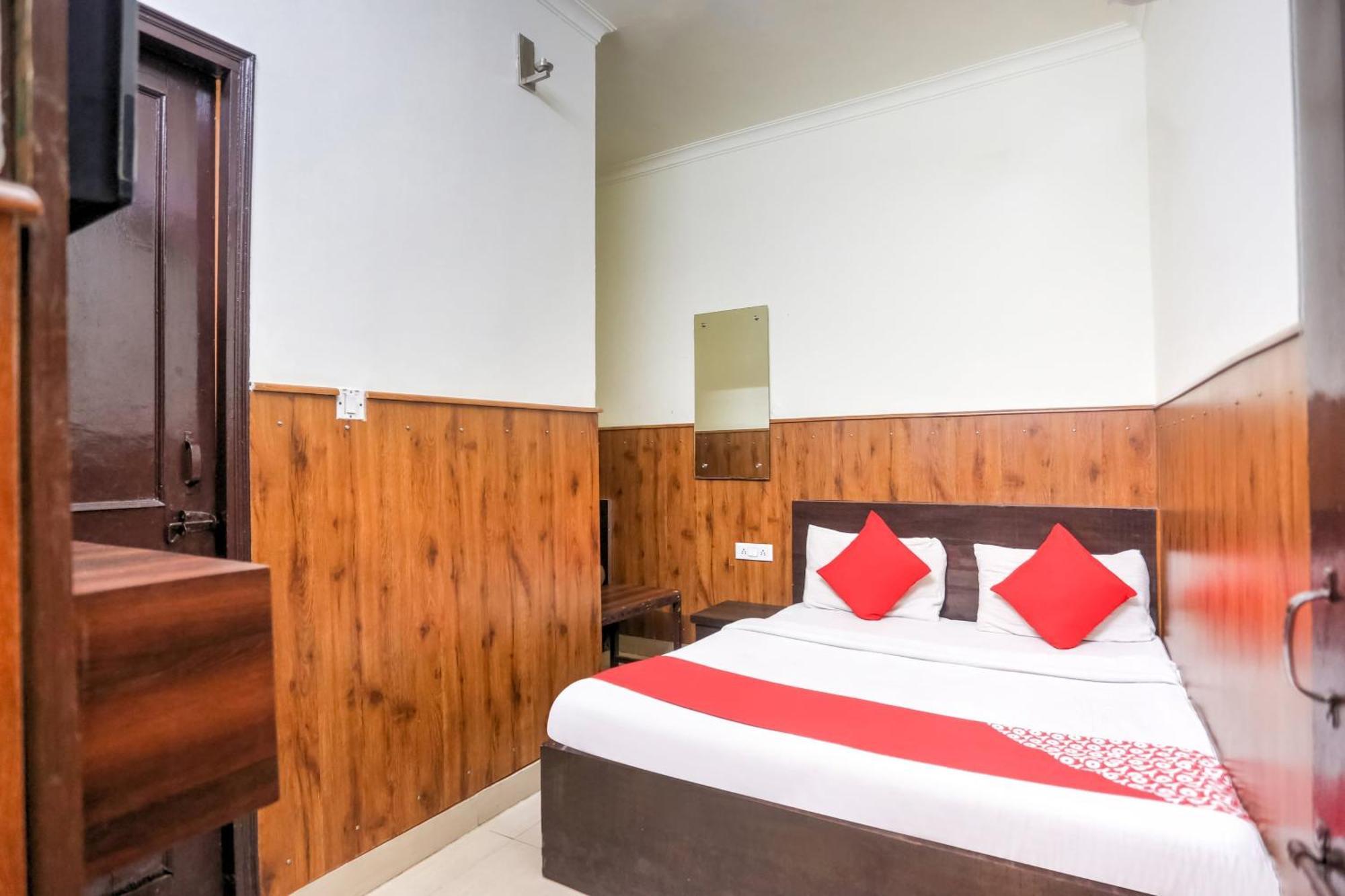 Hotel O Shri Sai Guest House Delhi  Eksteriør bilde