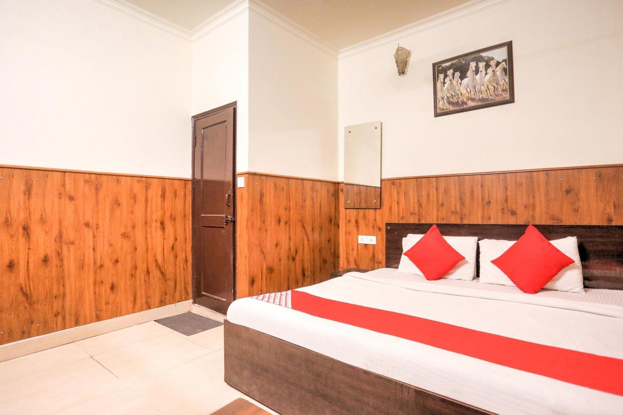 Hotel O Shri Sai Guest House Delhi  Eksteriør bilde