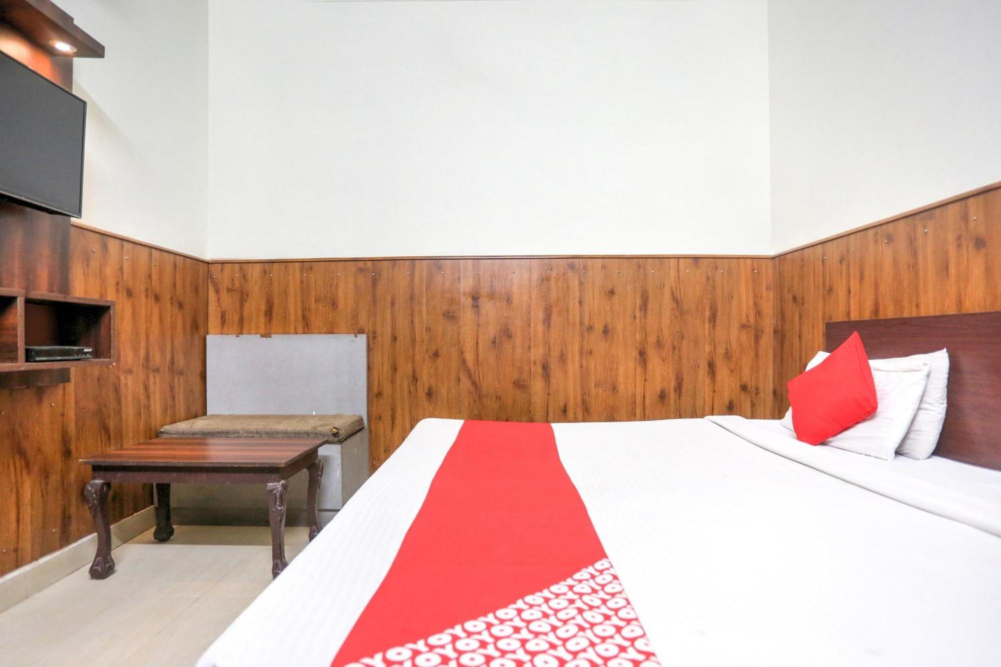 Hotel O Shri Sai Guest House Delhi  Eksteriør bilde
