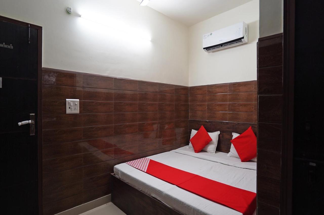 Hotel O Shri Sai Guest House Delhi  Eksteriør bilde